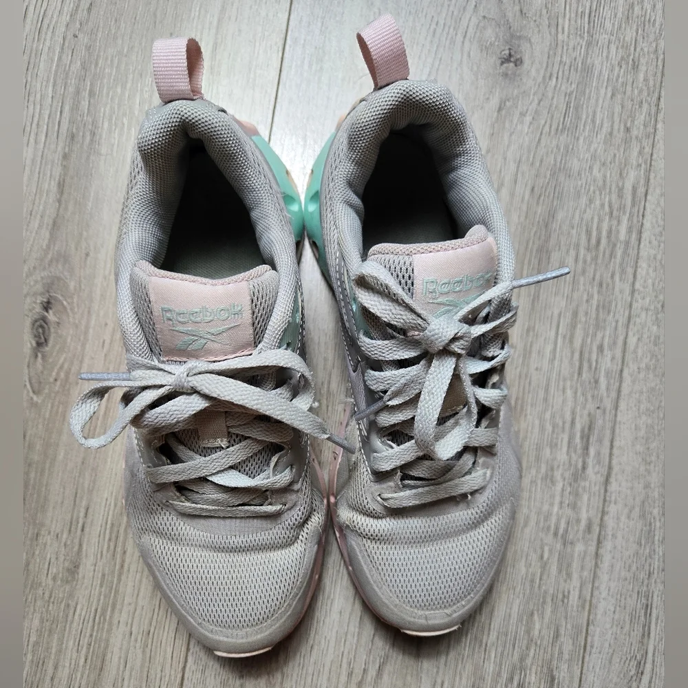 Reebok Kids Zig Dynamic Pastel Tennis Shoes Size 2 Girls - Picture 3 of 7